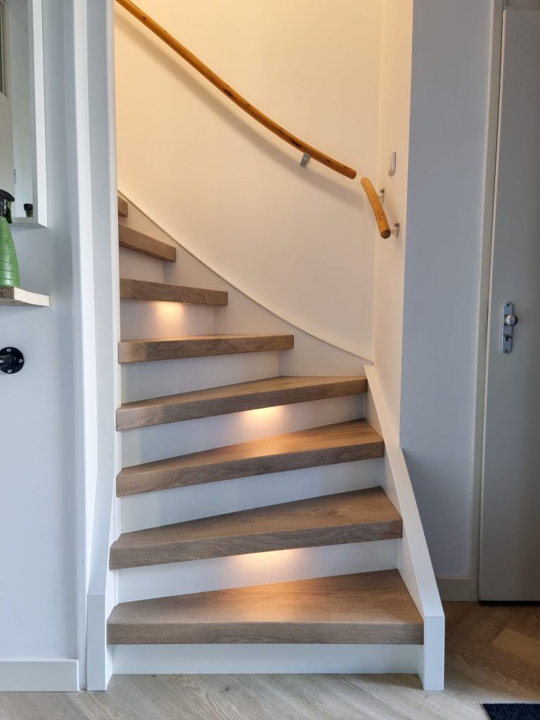 Traprenovatie in Muiderberg dichte trap