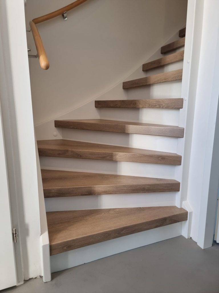 Traprenovatie in Weesp dichte trap